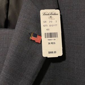 Brooks Brothers Men’s suit 36R NWT Made in Italy, 100% Wool, SLIM FIT Milano